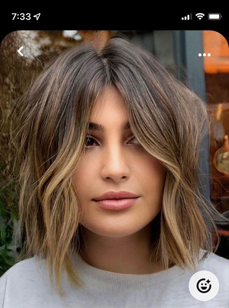 Messy Bob Hairstyles, Wavy Bob Hairstyles, Short Haircut, Thick Hair, Balayage Hair, Bobs Haircuts, Fine Hair, Bob Hairstyles, Medium Length Hair Styles