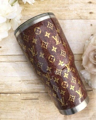 Louis Vuitton Yeti Tumbler Cup http://liketk.it/2Zp8e #liketkit @liketoknow.it #StayHomeWithLTK #LTKhome #LTKunder50 Lv Tumbler, Lv Inspired, Yeti Cup Designs, Yeti Monogram, Louis Vuitton Pattern, Custom Yeti, Glitter Yeti, Louis Vuitton Gifts, Monogram Tumbler