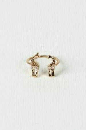 Giraffe Clothes, Giraffe Ring, Giraffe Jewelry, Giraffe Art, Cute Giraffe, River Stones, Giraffe Print, Put A Ring On It, Cute Rings