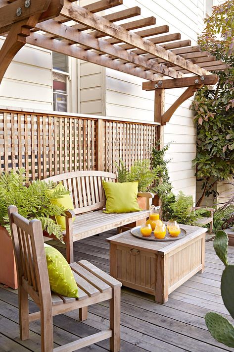 patio-green-cushions-deck-arbor-d4103d57 Trellis Fence, Wooden Trellis, Small Deck Decorating Ideas, Pergola Design, Backyard Pergola, Trellis Design, Pergola Kits, Pergola Plans, Backyard Living