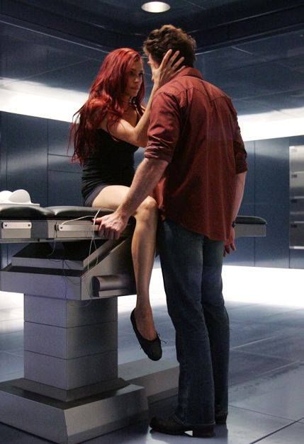 Hugh and Famke get ready for make out scene in Last Stand Wolverine And Jean, Wolverine And Jean Grey, Famke Janssen, Jean Grey Phoenix, X Men Evolution, Wolverine Hugh Jackman, Logan Wolverine, Charles Xavier, Last Stand