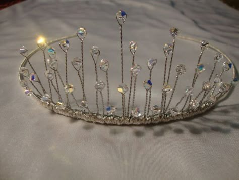 Beaded Tiara, Diy Tiara, Wire Crown, Handmade Tiaras, Bridal Fashion Jewelry, Handmade Wire Jewelry, Wedding Tiara, Tiaras And Crowns, Bridal Fashion