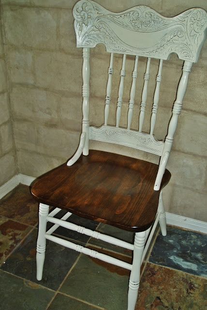 Beautiful Antique press back chair painted white and with a dark stained seat. Dining Chair Makeover, French Country Table, Kitchen Table And Chairs, Painted Kitchen Tables, White Furniture Living Room, Painted Chair, Smitten Kitchen, Chair Makeover, Furniture Rehab