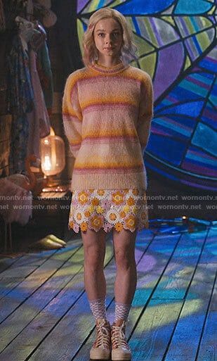 Wednesday Clothes, Wednesday Costume, Wednesday Outfit, Addams Familie, Enid Sinclair, Emma Myers, Floral Crochet, Detailed Sweater, Crochet Skirt