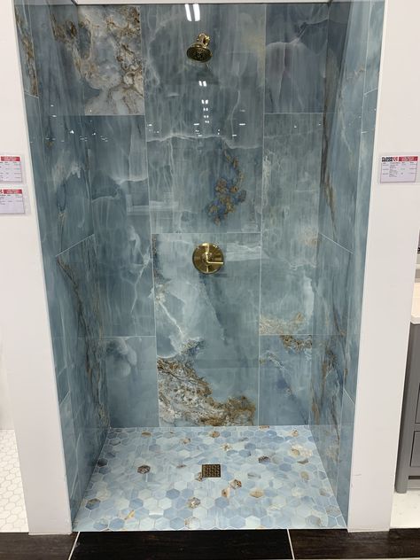 Blue Marble Bathroom, Maximalist Bathroom, Blue Bathrooms, Ensuite Ideas, Restroom Remodel, Bathroom Design Styles, Bathroom Addition, Marble Showers, Luxury Tile