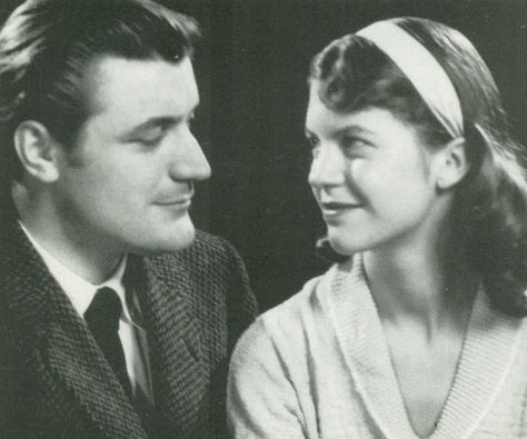 Ted Hughed and Sylvia Plath, 1956  (Rare Book Room, Smith College) Silvia Plath, Ted Hughes, Trending Topic, Story Writer, Writers And Poets, American Poets, Sylvia Plath, Famous Authors, Party Girls