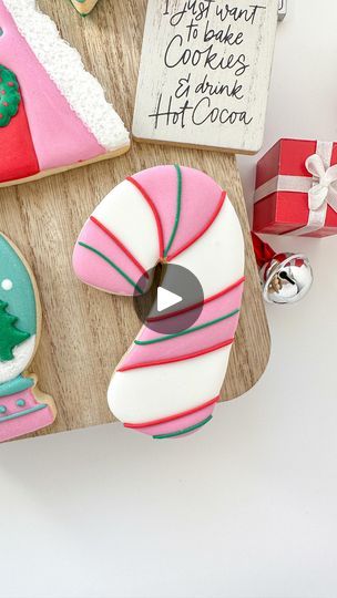 33K views · 85 reactions | It isn’t officially Christmas time without a candy cane cookie!! Thanks to movie magic, I was able to fix that tiny bit of dried green icing that fell into my white flood! Cutter @killerzebras -code LPC saves 10% Color @thesugarart - code LPC10 saves 10% #candycane #candycanecookies #christmascookies #holidaycookies #cookiedecoratingvideo #wetonwetcookies #christmascandy #christmastreats #christmasbaking #cookieclasses | Little Penelope's Cookie Boutique, LLC. | Sabrina Carpenter · white xmas Candy Cane Cookie, Green Icing, Flooding Cookies, Candy Cane Cookies, Sugar Cookies Decorated, Holiday Cookies, Christmas Treats, Christmas Baking, Christmas Candy