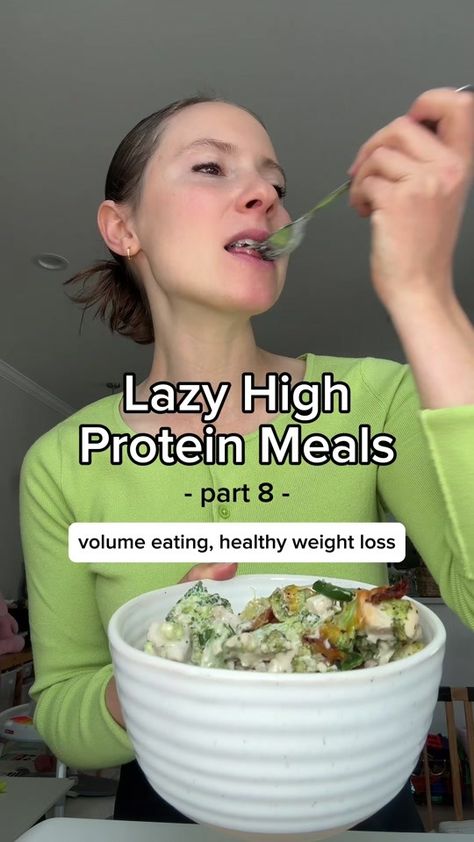 (99+)Lazy high protein meals! 🌶️🍗 Get my free high protein meal plan here... | high protein meals | TikTok Lazy Protein Meals, Rachel Paul Recipes, Jalapeno Popper Casserole, Popper Casserole, Salad Tiktok, Rachel Paul, High Protein Meal Plan, Protein Meal Plan, High Protein Meals