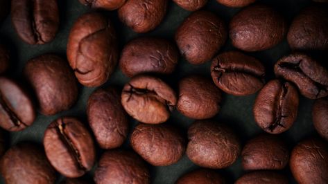 #beans #brown #coffee #coffeebeans #Macro. Read more: https://wallpapershd.info/wallpaper-beans-coffee-beans-coffee-brown-1614571262.html Check more at https://wallpapershd.info/wallpaper-beans-coffee-beans-coffee-brown-1614571262.html Coffee Background Design, Background Design Landscape, Coffee Background, Free Background Images, Motorcycle Wallpaper, Words Wallpaper, Technology Wallpaper, Food Wallpaper, Holiday Wallpaper