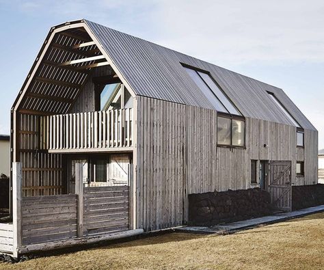 A Nordic barn in Iceland is now the perfect modern home Nordic Barn House, Modern Barn Style, Boutique House, Contemporary Barn, Colorful Apartment, Edwardian House, Timber Cladding, Exterior Cladding, Barn Style House