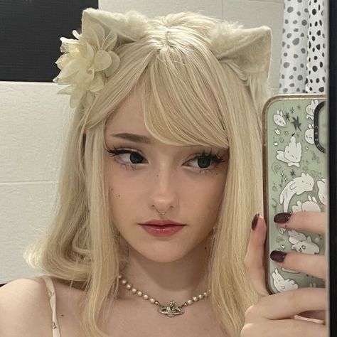 Cat Girl Outfit, Cat Girl Makeup, Catgirl Aesthetic, Cat Girl Cosplay, Makeup Things, Cat Cosplay, Aesthetic Board, Pink Hello Kitty, Cat Boys