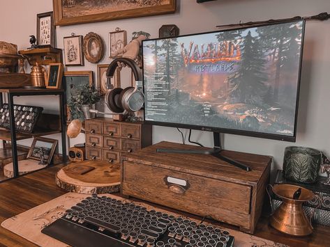 #darkacademia #gallerywall #maximalism #gamer #gamingsetup #desktop #goblincore #hobbitcore #fantasy Gallery Wall Desk, Cottage Core Gamer Setup, Cosy Pc Setup, Victorian Gaming Setup, Antique Gaming Setup, Academia Gaming Setup, Fantasy Gaming Room, Dark Academia Game Room, Small Cozy Desk Setup