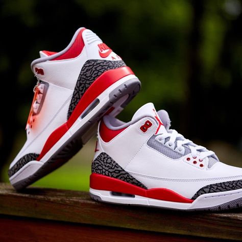 Air Jordan 3 Fire Red, Jordan 3 Retro Fire Red Outfit, Fire Red 3s, Jordan 3 Red, All Jordan Shoes, Jordan 3s, Red Jordans, Jordan 10, Tenis Nike