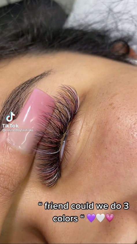 Natural Fake Eyelashes, Lashes Fake Eyelashes, Eyelash Technician, Eyelash Extensions Styles, Lash Extensions Styles, Perfect Eyelashes, House Of Lashes, Pretty Lashes, Natural Eyelash Extensions