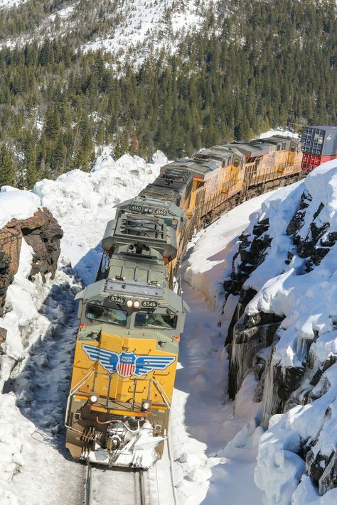 Rock Island Railroad, Union Pacific Train, America Photo, Scenic Railroads, Freight Train, Union Pacific Railroad, Train Truck, Railroad Photography, Railroad Photos