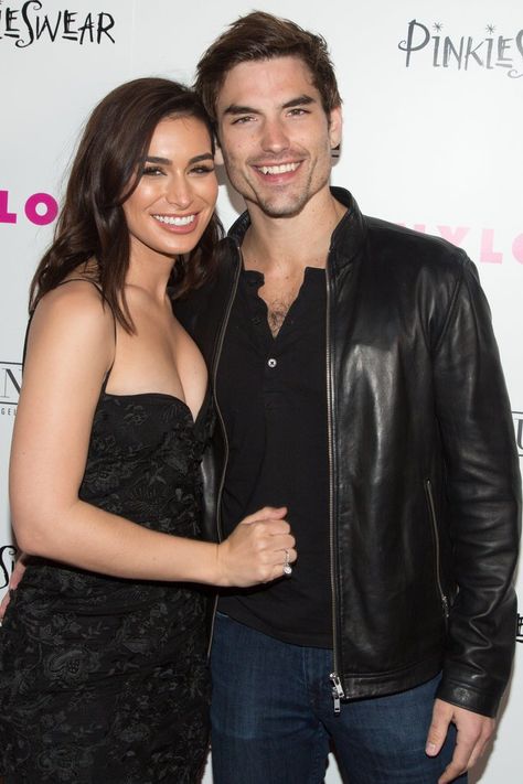 It’s Official! Bachelor in Paradise Alums Ashley Iaconetti and Jared Haibon Are Finally Dating Ashley Iaconetti, Bachelor In Paradise, Cute Celebrity Couples, Ashley I, Elsa Pataky, Bachelor Nation, John Krasinski, Jennifer Garner, Couples Goals