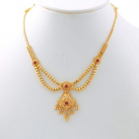 Fashion Jewelry Necklaces Gold, Antique Gold Necklace, Neck Pieces Jewelry, Diamond Heart Necklace, Gold Jewelry Outfits, New Gold Jewellery Designs, Gold Earrings Models, Gold Mangalsutra Designs, Gold Necklace Indian Bridal Jewelry