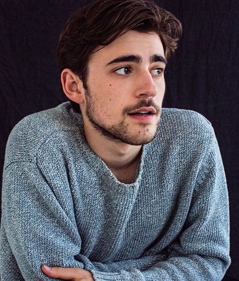 Charlie Rowe, Red Band Society, Grey Anatomy Quotes, Character Inspiration Male, Anatomy Quote, Young Actors, Peter Parker, Male Face, Bob Marley