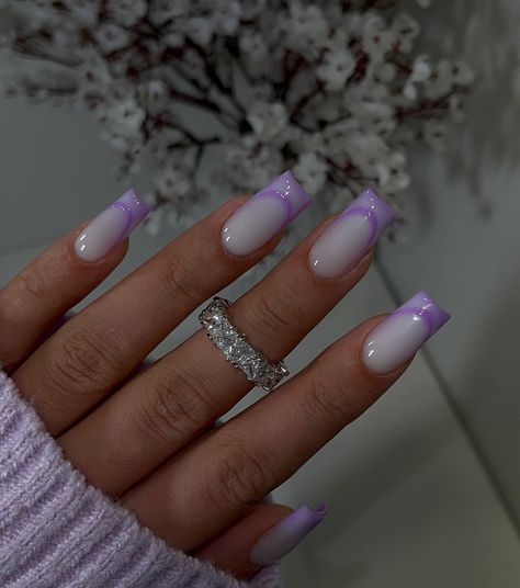 Pink Tip Nails, Wedding Band For Women, Anniversary Wedding Band, Casual Nails, Christmas Nails Acrylic, Summer Acrylic Nails, Square Acrylic Nails, French Tip Nails, Dope Nails