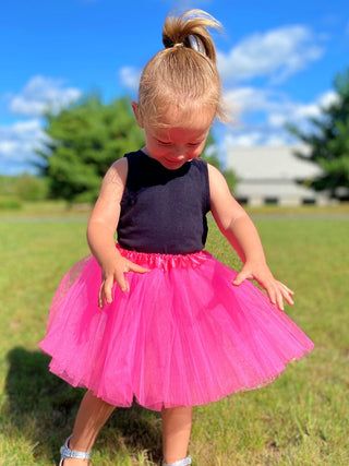 Cute Baby Bows | Get Hair Bows For Girls at Sydney So Sweet Pink Princess Costume, Tutu Size Chart, Baby Ruffle Romper, Tutu Skirt Kids, Costume Tutu, Pink Tutu Skirt, Ballerina Outfit, Pink Tulle Skirt, Kids Tutu