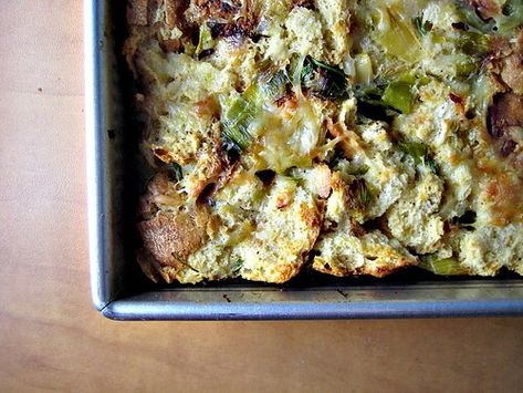 Leek Bread Pudding, Leek Bread, Savory Bread Pudding Recipe, Bread Pudding Recipes, Farm To Table Recipes, Savory Bread Pudding, Savory Bread Puddings, Zucchini Chips Baked, Lunch Meat Recipes