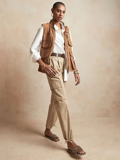 Cargo Chino | Banana Republic Safari Chic Outfits, Banana Republic Outfits, Safari Fashion, Kenya Fashion, Beige Cargo Pants, Safari Outfit, Safari Outfits, Egypt Fashion, Shower Dress