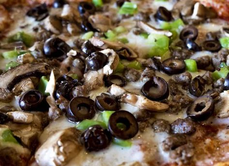 Diced Black Olives Specialty Pizza, Pizza Style, Supreme Pizza, Make Your Own Pizza, Pizza Special, Black Olives, Pizza Night, Delicious Pies, Meat Lovers