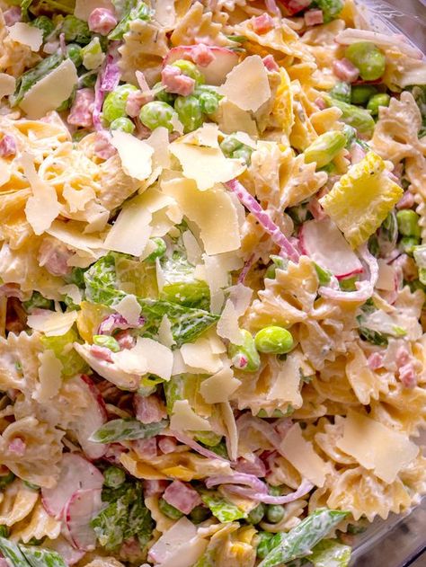 Layered Spring Pasta Salad | 12 Tomatoes Layered Spring Pasta Salad 12 Tomatoes, Layered Spring Pasta Salad, Layered Pasta Salad 12 Tomatoes, Layered Pasta Salad, Spring Pasta Salad, Layered Pasta, Tomatoes Recipes, Spring Pasta, Green Pasta