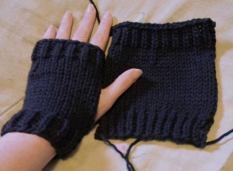 Several Free Knitting Patterns That Will Keep You Warm This Winter Knit Hand Warmers, Baby Mittens Knitting Pattern, Knitting Slippers, Crochet Baby Mittens, Knitting Gloves Pattern, Mittens Knitting, Fingerless Gloves Knitted Pattern, Knitted Wrist Warmer, Knitted Fingerless Gloves