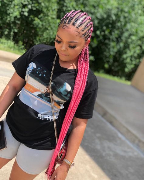 1,477 Likes, 18 Comments - Jamie (@braidsbyjamie_) on Instagram: “PINK FEED IN MINIS 🥰 💕 I’m really feeling this look what y’all think ? 🤔#houstonfeedinbraids…” Colored Feed In Braids Cornrows, Color Feed In Braids, Pink Stitch Braids, Locs Hairstyles Braids, Latest Braids, Hair Dude, Special Hairstyles, Cornrows Braids For Black Women, Weave Hairstyles Braided