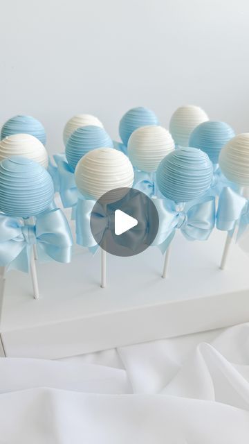 CHELLYBERRIES on Instagram: "Let’s dip and decorate a cake pop ✨⚡️✨

.
.

#fyp #cakepops #strawberries #chocolate #dessert #desserttable #chocolatedippedstrawberries #cake #babyshowercake #boybabyshower" Cake Pop Gender Reveal, Decorate A Cake, Strawberries Chocolate, Baby Shower Cake Pops, Baby Shower Cakes For Boys, Chocolate Covered Treats, Baby Boy Cakes, Chocolate Dipped Strawberries, Chocolate Dessert