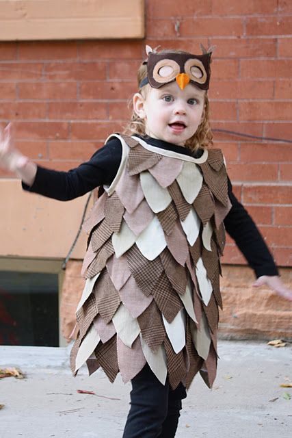 At least one of my future children will have this as a Halloween costume. FYI. Owl Halloween Costumes, Halloween Costumes For Big Kids, Wings Tutorial, Diy Woodland, Owl Wings, Owl Costume, Bird Costume, Anniversaire Harry Potter, Diy Kostüm