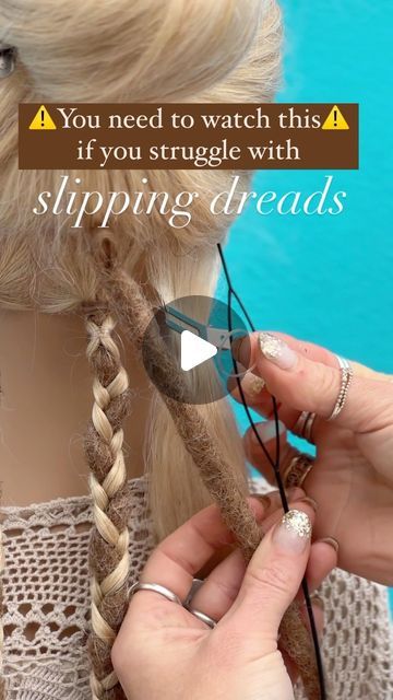 Marjolein van der Weide on Instagram: "Do you know the struggle of slipping dreads? 👇  It’s definitely one of mine when I self-install my temporary dreads, to braid them in tight enough to prevent them from slipping.  💝 I will share a little secret of mine: secure the first step of braiding with an extra elastic 💝  I hope it saves you as much as it does for me 💖   #hairhack #hairtutorial #hairideas #tutorial #haireducation #dreads" How To Put In Dreadlock Extensions, Install Dreadlock Extensions, How To Braid In Dread Extensions, How To Soften Synthetic Dreads, Sew In Dreads, Installing Synthetic Dreads, Installing Dread Extensions, Dreading Hair, How To Install Synthetic Dreads