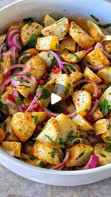 Taghrid Ahmad on Instagram: "Middle Eastern inspired air fried potato salad with the best flavours 😋 another side you gotta make during your Summertime BBQs & picnics, keeps well in the fridge infact tastes even better when left to sit in that tangy zesty dressing 🤤 here’s the recipe! 1kg baby chat potatoes, quartered 1 small sliced red onion 1/2 bunch chopped mint 1/2 bunch chopped parsley Handful fresh pomegranate seeds 1/2 teaspoon sumac Salt & cracked pepper to taste Juice of 1 big juicy lemon (use 2 if needed) 1/4 cup olive oil Wash potatoes & drain, place into an airfryer basket, spray with canola spray & airfry at 200c for 10 minutes. Shake basket & toss, airfry for another 10min. Place potatoes in a bowl, allow them to cook slightly before adding rest of the ingredients. Fried Potato Salad, Snake Recipe, Basket Toss, Air Fry Potatoes, Fried Potato, Lemon Uses, Big Juicy, Potato Sides, Cracked Pepper