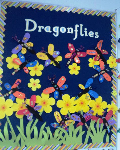 Dragonflies from Brenna. Would be pretty for spring/summer Dragonfly Classroom Theme, Daycare Wall Ideas, Osc Activities, Bullentin Boards, Camping Theme Classroom, Spring Bulletin, Classroom Idea, Preschool Bulletin, Insects Theme