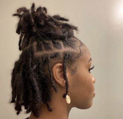 Short Dreadlocks Hairstyles, Short Dreadlocks Styles, Short Locs Hairstyles, Dreadlock Style, Dread Hairstyles, Dreadlock Hairstyles, African Braids Hairstyles, Hair Crush, Locs Hairstyles