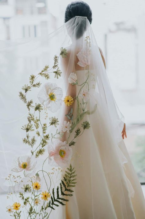 Floral veil no.2 Floral Veil, Pre Wedding Photoshoot Outfit, Fashion Crafts, Wedding Mood Board, Woodland Wedding, Pre Wedding Photoshoot, Wedding Mood, Photoshoot Outfits, Wedding Veils