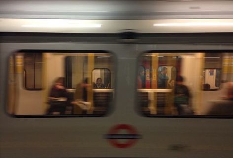 London Life Aesthetic, Aesthetic Horizontal, Best Rapper Ever, Juice Rapper, Train Station Architecture, Couple Matching Tattoo, Just Juice, London Dreams, Pub Decor