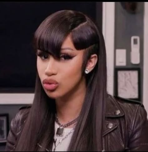 Asymmetrical Bangs Long Hair, Aaliyah Side Part Hairstyle, Aaliyah Side Part, Cardi B Mullet, Side Part With Bangs Black Women, Side Part With Bangs Jt, Jt Side Part With Bang, Jt Hairstyle Bangs, Aaliyah Side Bangs