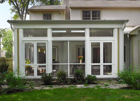 Screen Porch Addition, Screened Porch Doors, Screened Front Porches, Screened Deck, Screen Porch Ideas, Screen Porches, Porch Kits, Traditional Porch, Screened Porch Designs