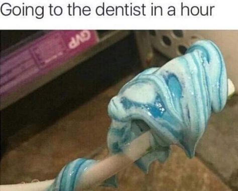 Dental Assisting, Laughing Funny, 9gag Funny, Dental Humor, Crazy Funny Memes, Relatable Post Funny, Memes Humor, Six Feet Under, Dental Hygiene