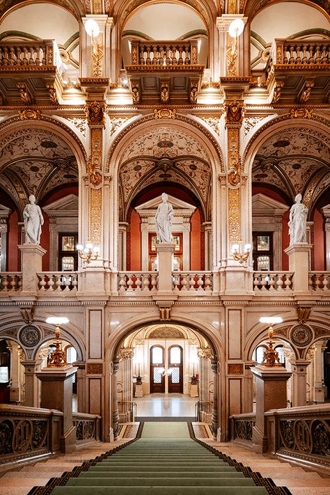 Opera Aesthetic Stage, Eroupe House, Opera Vienna, Vienna Travel, Vienna State Opera, Grand Staircase, Vienna Austria, Beautiful Architecture, Beautiful Buildings