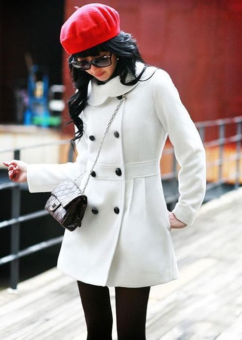 abrigo blanco White Pea Coat, Red Beret, Winter Typ, Long Wool Coat, White Coat, Diva Fashion, Pea Coat, Hot Outfits, Daily Outfits