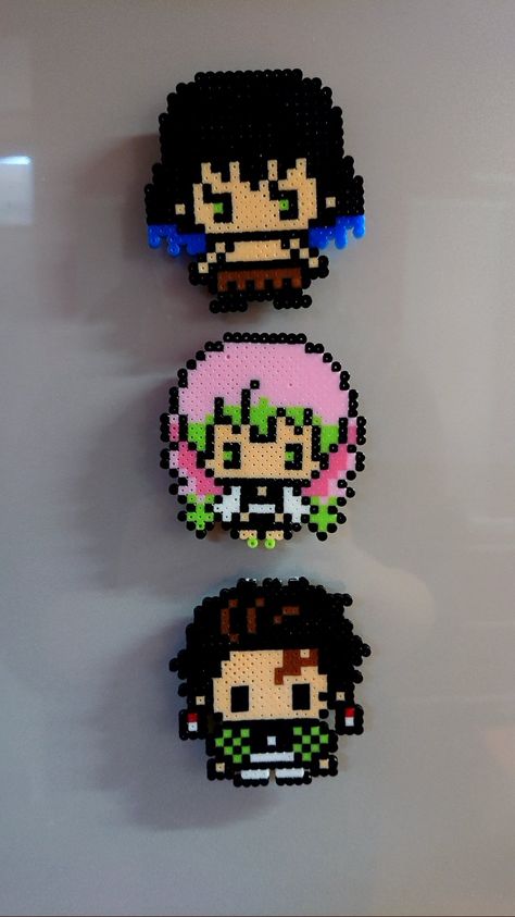 Mitsuri Kanroji Perler Beads, Anime Iron Beads, Anime Melty Beads, Mitsuri Perler Beads, Perler Anime Pattern, Anime Bead Art, Haikyuu Perler Beads, Demon Slayer Perler Bead Patterns, Chainsaw Man Pixel Art