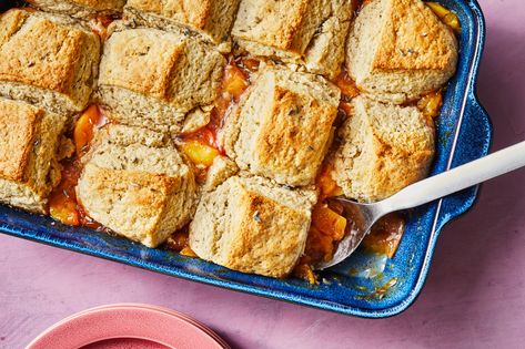 Lemon Lavender Nectarine Cobbler Cake Cobbler Recipes, Dump Cake Cobbler, Nectarine Cobbler, Best Cobbler, Healthy Fruit Dessert, Filo Dough, Watermelon Ice Cream, Crumble Tart, Butter Crust