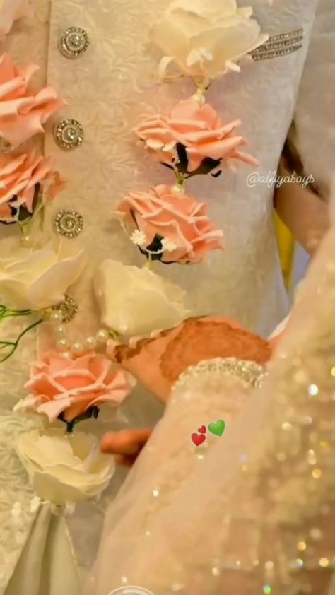 Wedding Song Status, Muslim Engagement Look, Engagement Status, Engagement Muslim, Engagement Songs, Muslim Engagement, Indian Wedding Songs, Nikah Ceremony, Engagement Videos