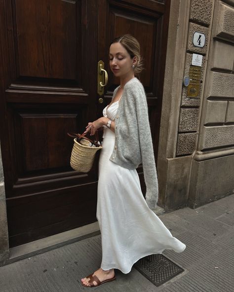 friends party @americanvintage_officiel in Florence! new cute store is opened now🎈 wearing cardigan @americanvintage_officiel dress @billy_j_boutique sandals @hermes bag @celine #americanvintage #americanvintage_officiel #americanvintageclothing #cardigans #whitedresses #hermesoran #celinebag #florencefashion #florencestyle #florenceitaly #feminineoutfit #femininefashion #femininestyle White Dress With Cardigan, Sandals Hermes, American Vintage Clothing, Florence Fashion, Cute Store, Fashion Creator, Instagram Friends, Friends Party, Autumn Outfits