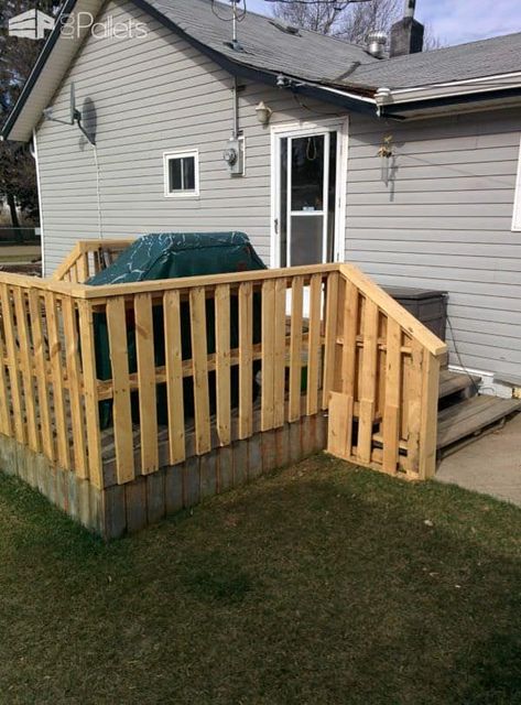 Pergola Addition, Pallet Pergola, Pallet Patio Decks, Pallet Fences, Pallet Porch, Back Decks, Wooden Pallet Wall, Home Fence, Garden Design Ideas On A Budget