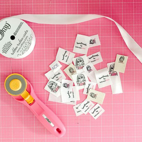 How to Make Custom Fabric Labels Diy Fabric Tags Sewing Labels, Sewing Labels Diy, Diy Fabric Labels, Lorrie Nunemaker, Personalized Quilt Labels, Custom Fabric Labels, Craft Label, Custom Clothing Labels, Sewing Labels