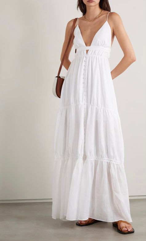 Tiered Dress Outfit, Greece Outfit, Casual Chic Outfits, White Maxi Dress, Stockholm Fashion, Linen Maxi Dress, Casual Chic Outfit, White Maxi Dresses, Tiered Dress